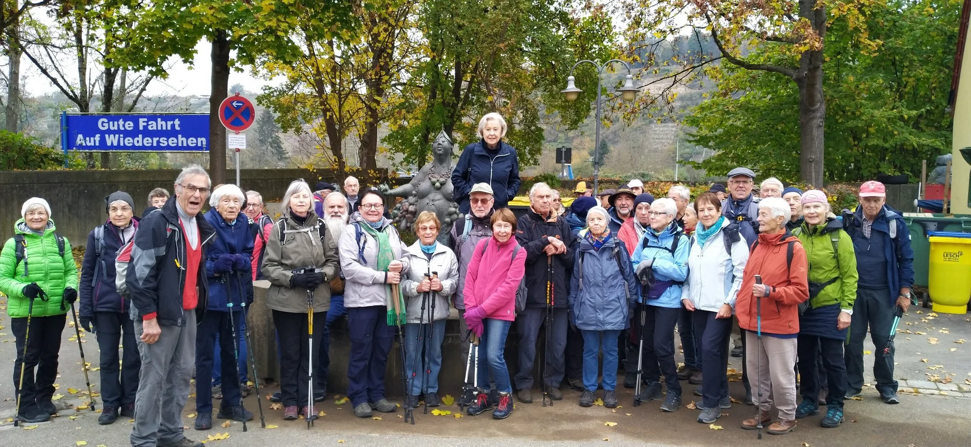 Gruppenbild einer Seniorenwanderung | © Barbu Frunzetti