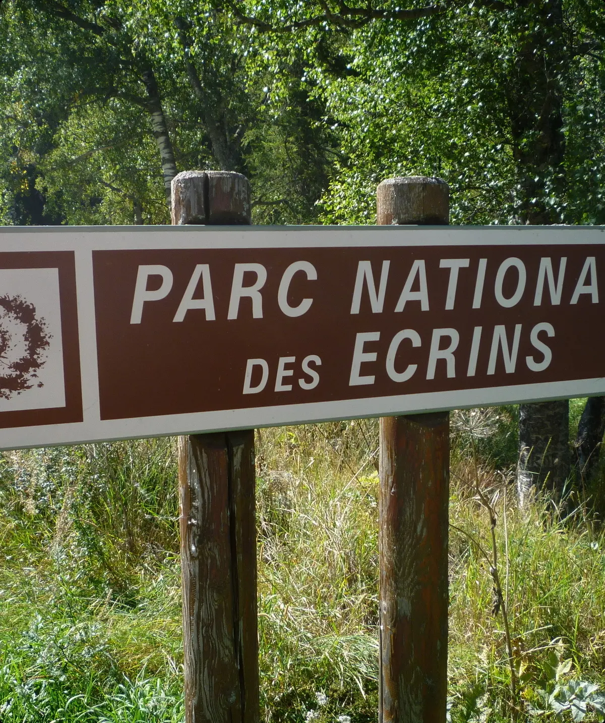 Schild des Nationalparks Les Écrins | © Ewa Staszewska