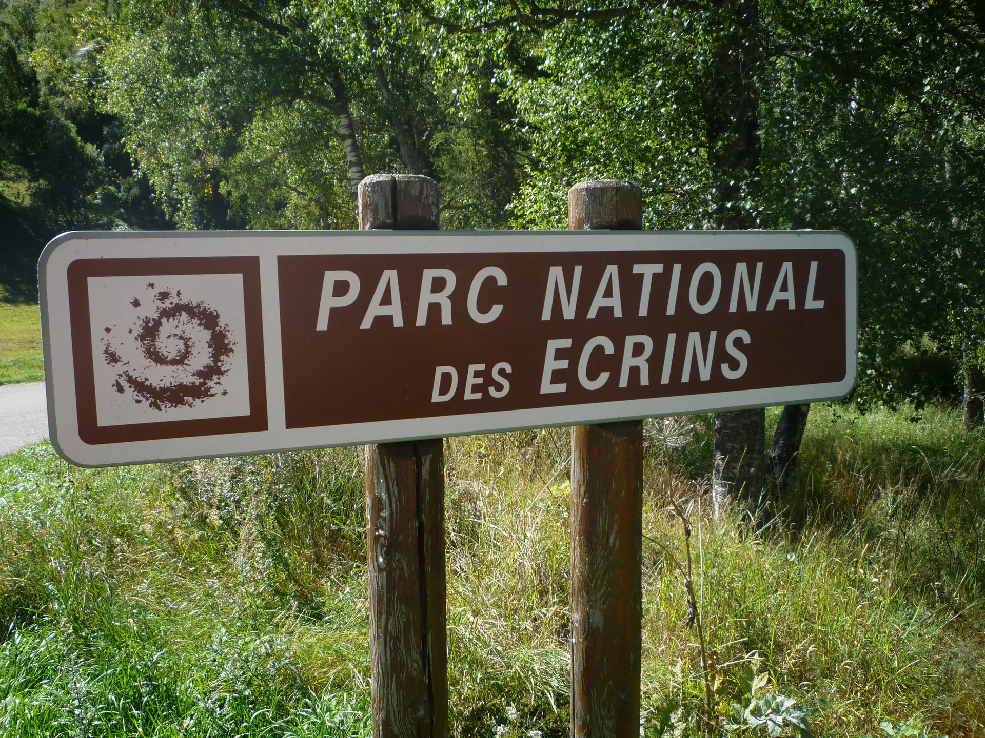 Schild des Nationalparks Les Écrins | © Ewa Staszewska