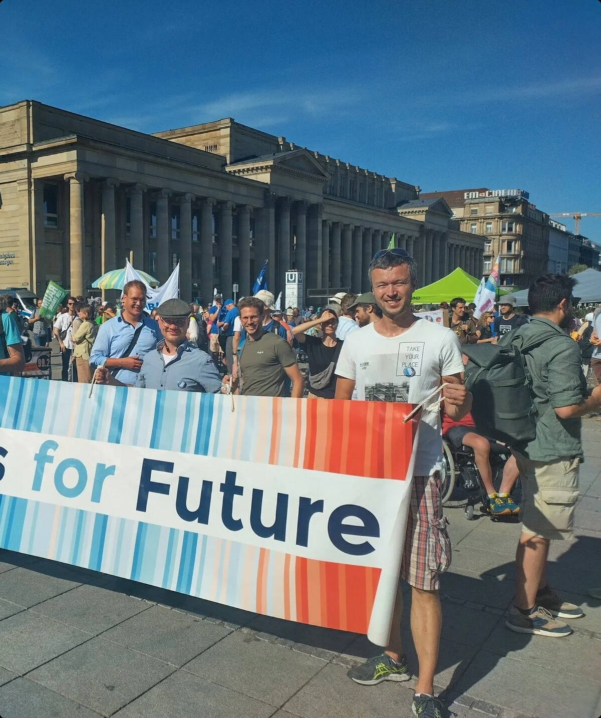 Demonstrierende mit Banner von Scientists for future | © Ingo Kerkamm
