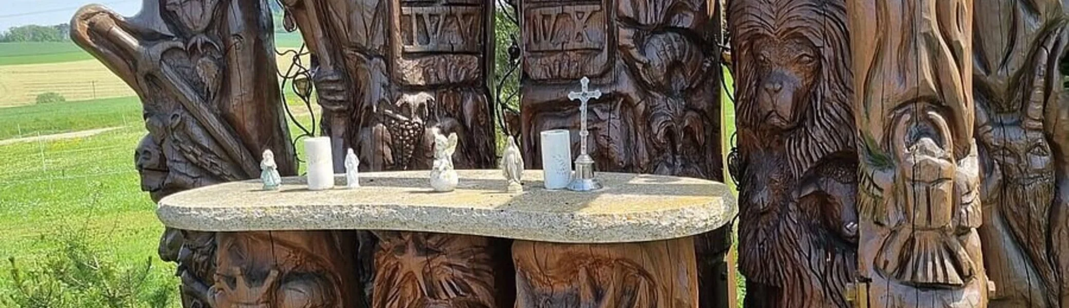 Bei Röttingen geschnitzte Skulpturen, Thema: Altes Testament | © DAV Sektion Schwaben, BG Ellwangen