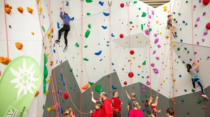 Pink Power Eröffnung | © BG BBN