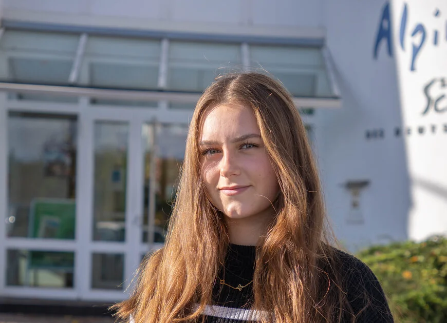 Portrait einer jungen Frau, freundlicher Blick | © Beatriz Soto-Luithle